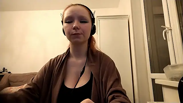 velyraxis online show from March 4, 2026, 5:08 pm