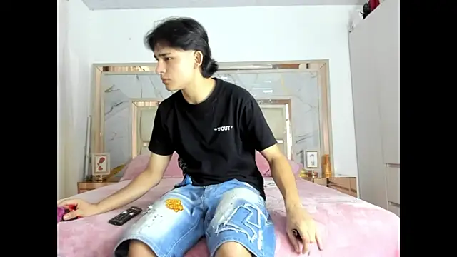 monky 0002 online show from March 15, 2026, 12:49 am