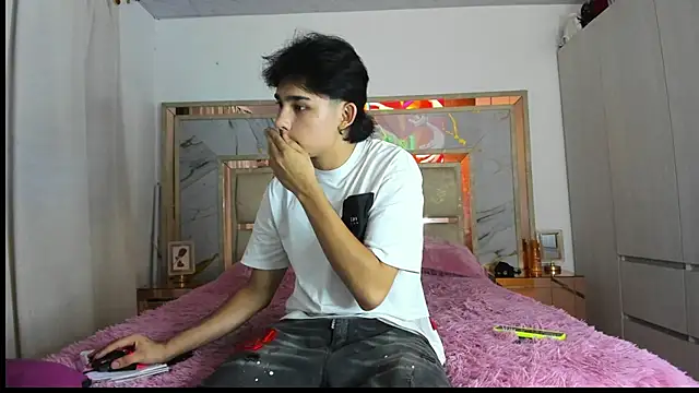 monky 0002 online show from March 17, 2026, 12:04 am