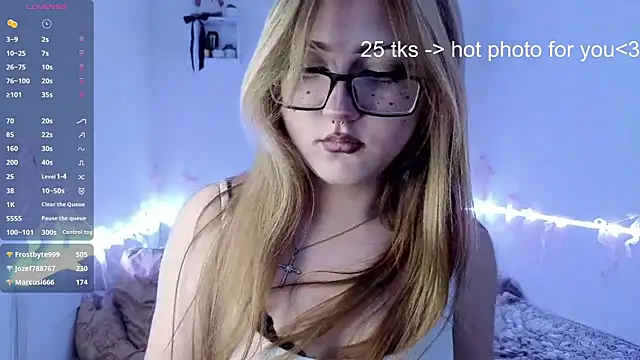 Snapshot of CucKuhta chatting on May 27, 2026, 5:10 pm CucKuhta online show from May 27, 2026, 5:10 pm