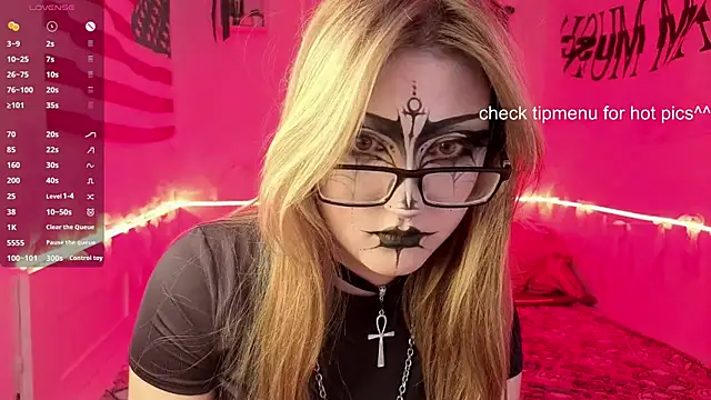 Snapshot of CucKuhta chatting on June 10, 2026, 4:28 pm CucKuhta online show from June 10, 2026, 4:28 pm