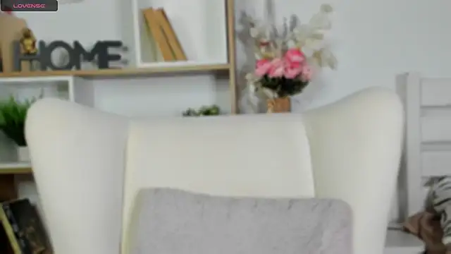 MirthaBolduan online show from April 23, 2026, 12:29 pm