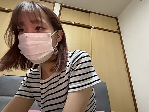 airi-ai0302 online show from April 12, 2026, 3:39 pm