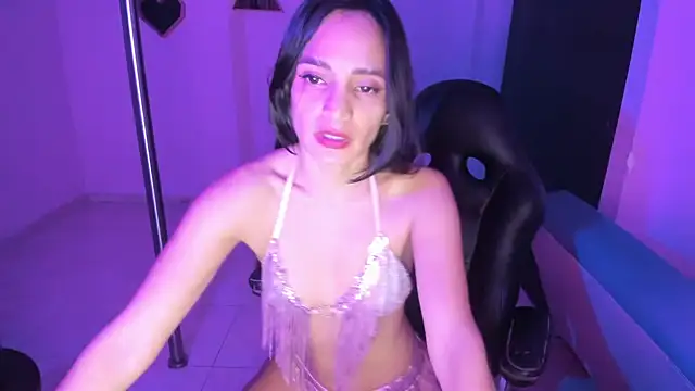 Snapshot of doll_katiuska chatting on June 14, 2026, 12:51 pm doll katiuska online show from June 14, 2026, 12:51 pm