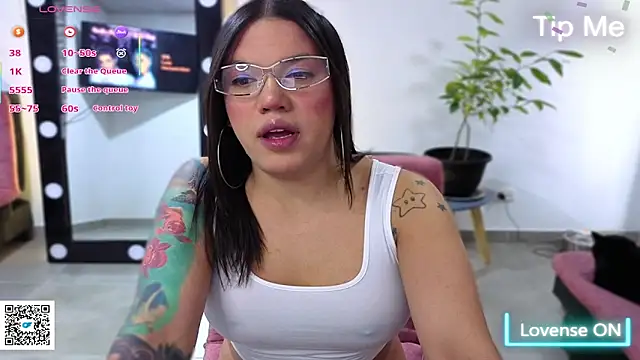 ashley-midnight online show from May 21, 2026, 7:54 pm