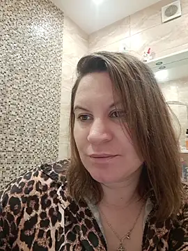 LaraHarper online show from April 29, 2026, 9:32 pm