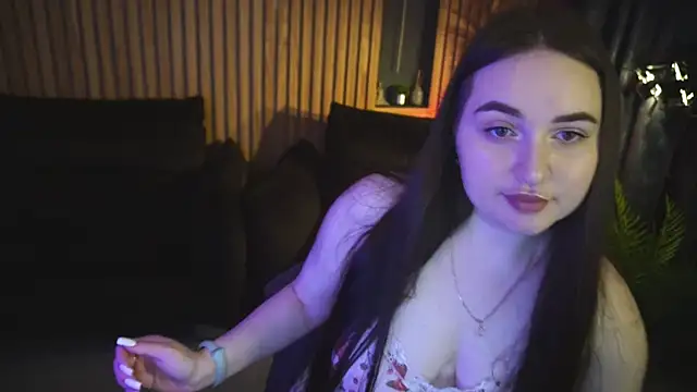 RapunzelAngel online show from June 13, 2026, 6:33 am