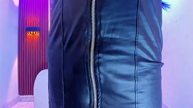 Zafira House  X online show from March 5, 2026, 4:08 am