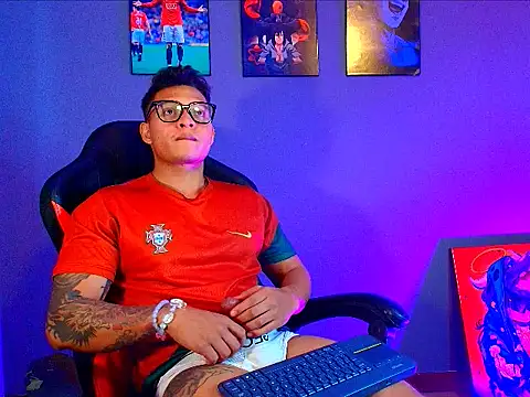 evan greey01 online show from March 11, 2026, 6:25 pm