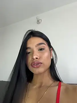 Snapshot of Bella_Smithe chatting on May 12, 2026, 2:36 pm Bella Smithe online show from May 12, 2026, 2:36 pm