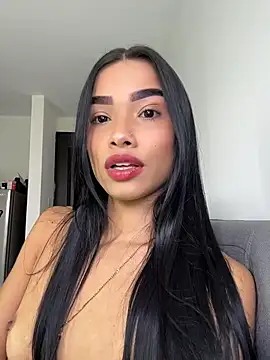 Snapshot of Bella_Smithe chatting on June 20, 2026, 4:54 pm Bella Smithe online show from June 20, 2026, 4:54 pm