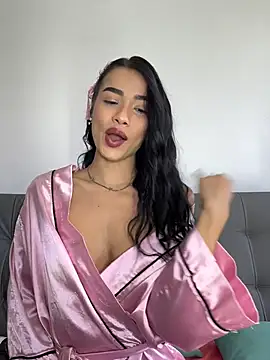 Snapshot of Bella_Smithe chatting on June 24, 2026, 5:56 pm Bella Smithe online show from June 24, 2026, 5:56 pm