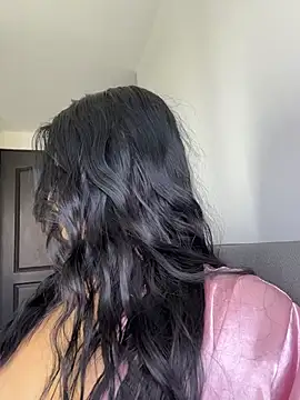 Snapshot of Bella_Smithe chatting on July 7, 2026, 4:22 pm Bella Smithe online show from July 7, 2026, 4:22 pm