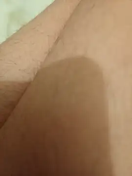 yalnizkartal576 online show from March 10, 2026, 9:20 pm