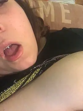 anabellaa00 online show from May 1, 2026, 11:53 pm