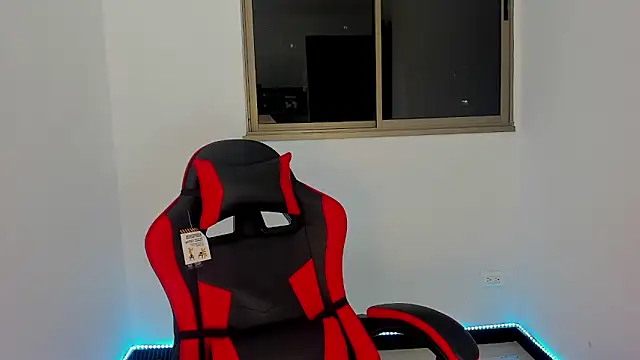 Mnell28 online show from March 10, 2026, 6:51 am