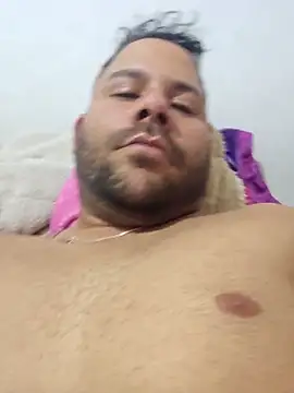 Snapshot of Davidvergota chatting on May 6, 2026, 8:19 am Davidvergota online show from May 6, 2026, 8:19 am