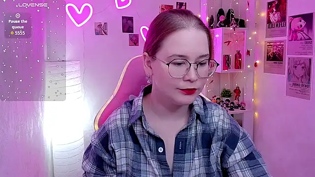 Anny Twelvetrees online show from March 13, 2026, 8:32 am