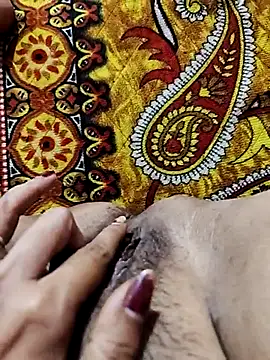 Snapshot of Couple_hot999 chatting on March 13, 2026, 10:00 am Couple hot999 online show from March 13, 2026, 10:00 am