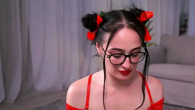 KaelisRose online show from May 27, 2026, 10:23 am