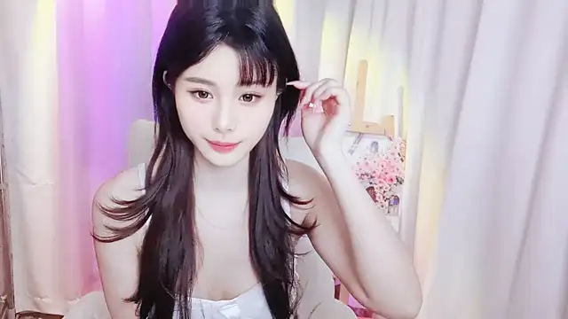 Snapshot of Mia_168 chatting on April 26, 2026, 12:41 am Mia 168 online show from April 26, 2026, 12:41 am