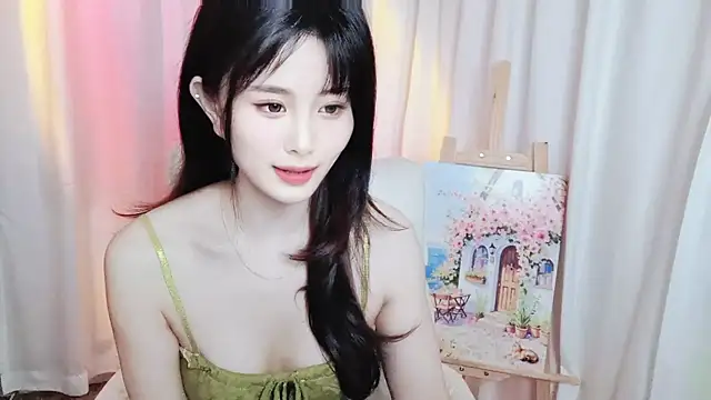 Snapshot of Mia_168 chatting on May 5, 2026, 12:40 am Mia 168 online show from May 5, 2026, 12:40 am