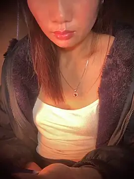 Candy baby01 online show from March 12, 2026, 1:45 am