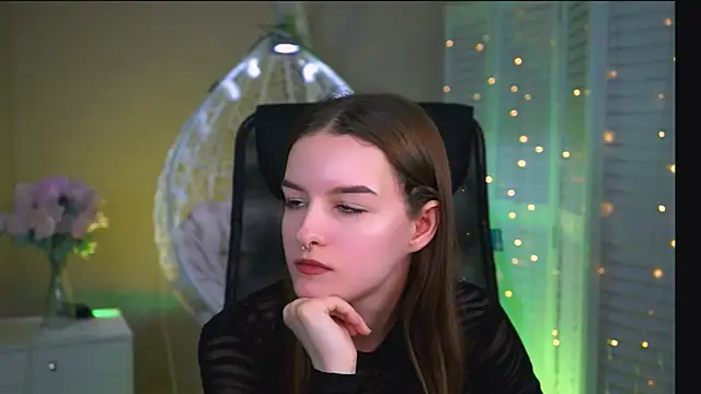 Snapshot of KellieBanshe chatting on May 11, 2026, 12:22 pm KellieBanshe online show from May 11, 2026, 12:22 pm