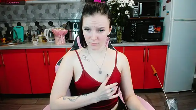 Snapshot of Mary_Blu chatting on February 3, 2025, 5:24 pm Mary Blu online show from February 3, 2025, 5:24 pm