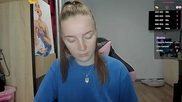 Snapshot of Mary_Blu chatting on October 5, 2025, 7:50 am Mary Blu online show from October 5, 2025, 7:50 am