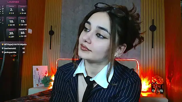 KatarinaHeaven online show from April 28, 2026, 7:41 pm