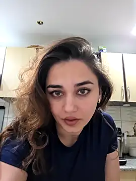 Snapshot of KatarinaHeaven chatting on May 7, 2026, 6:46 pm KatarinaHeaven online show from May 7, 2026, 6:46 pm