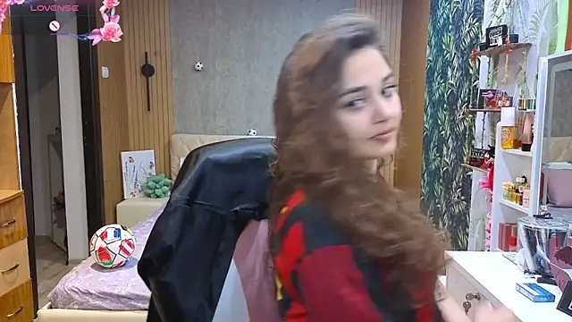 Snapshot of KatarinaHeaven chatting on June 18, 2026, 6:45 pm KatarinaHeaven online show from June 18, 2026, 6:45 pm