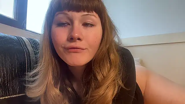 Snapshot of AlexaGudz chatting on June 2, 2026, 10:39 am AlexaGudz online show from June 2, 2026, 10:39 am