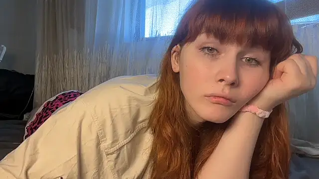 Snapshot of AlexaGudz chatting on July 1, 2026, 10:50 am AlexaGudz online show from July 1, 2026, 10:50 am