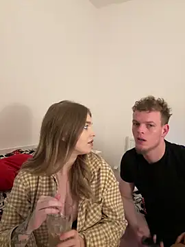 Renesme 28 online show from March 7, 2026, 10:51 pm