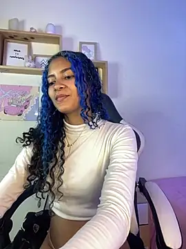 Franchezcaa  online show from April 30, 2026, 5:52 pm