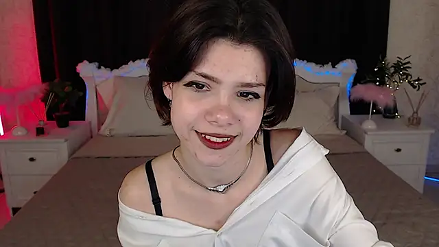 llittle-peachh online show from March 15, 2026, 12:22 pm