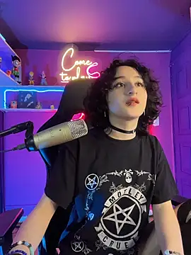 Velvet C4k3 online show from March 5, 2026, 9:00 pm