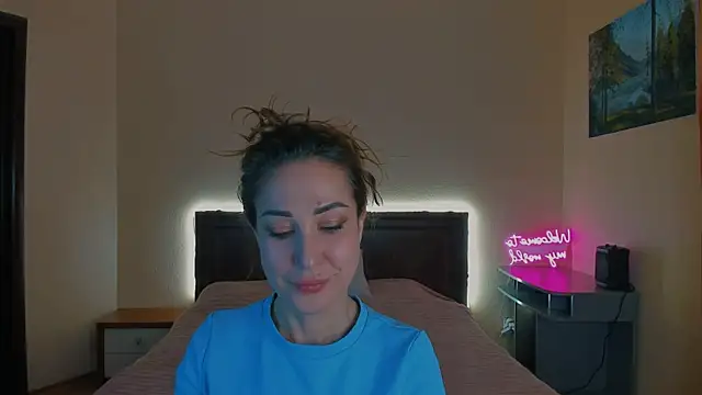 foxy lisa1 online show from March 17, 2026, 10:02 pm