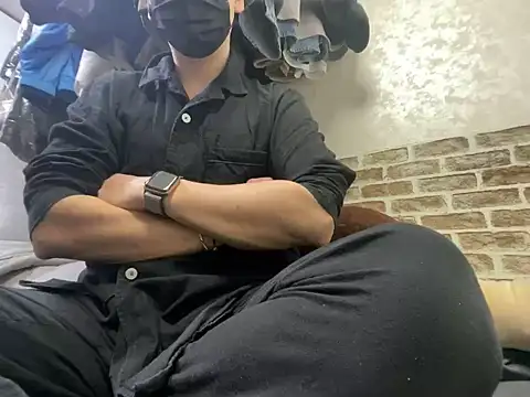 moon blue199x online show from March 4, 2026, 2:23 pm