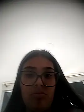 pregnant kitten01 online show from March 10, 2026, 7:08 pm