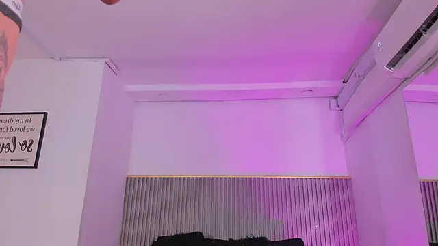 Snapshot of ashvalentine_ chatting on July 23, 2026, 7:34 pm ashvalentine online show from July 23, 2026, 7:34 pm