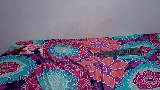 Snapshot of Scarlett_Cherry_ chatting on June 11, 2026, 12:32 am Scarlett Cherry online show from June 11, 2026, 12:32 am