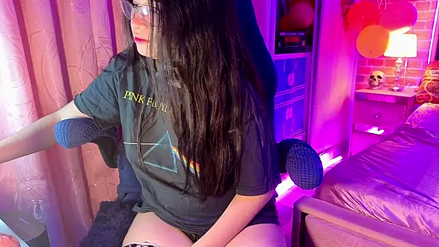 Snapshot of Yorumakie_777 chatting on June 20, 2026, 11:29 pm Yorumakie 777 online show from June 20, 2026, 11:29 pm