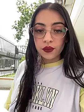 Morgana Pink online show from May 20, 2026, 4:02 pm