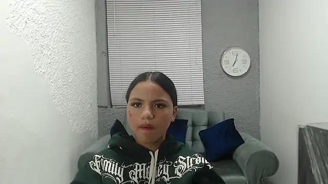 kimmyfuckass online show from April 25, 2026, 1:41 pm