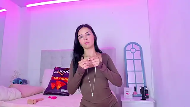 Vanessa cruz 18 online show from April 24, 2026, 8:22 pm