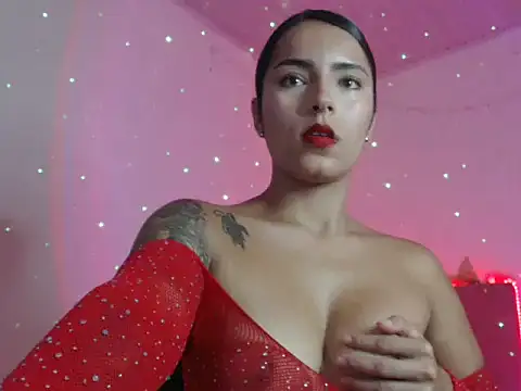 Naomi Scott1 online show from March 16, 2026, 12:20 pm