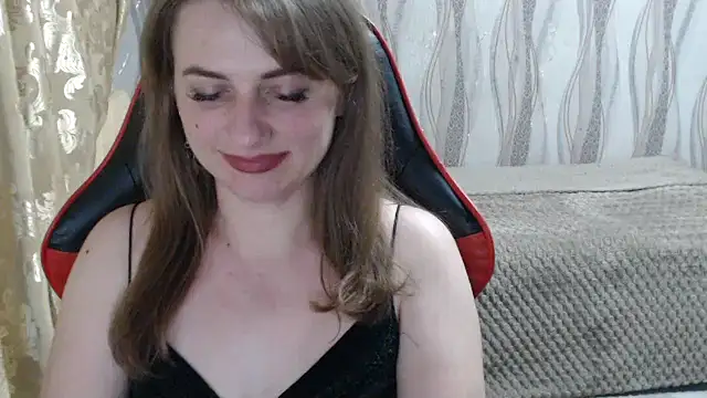 LioraW online show from March 8, 2026, 9:07 pm